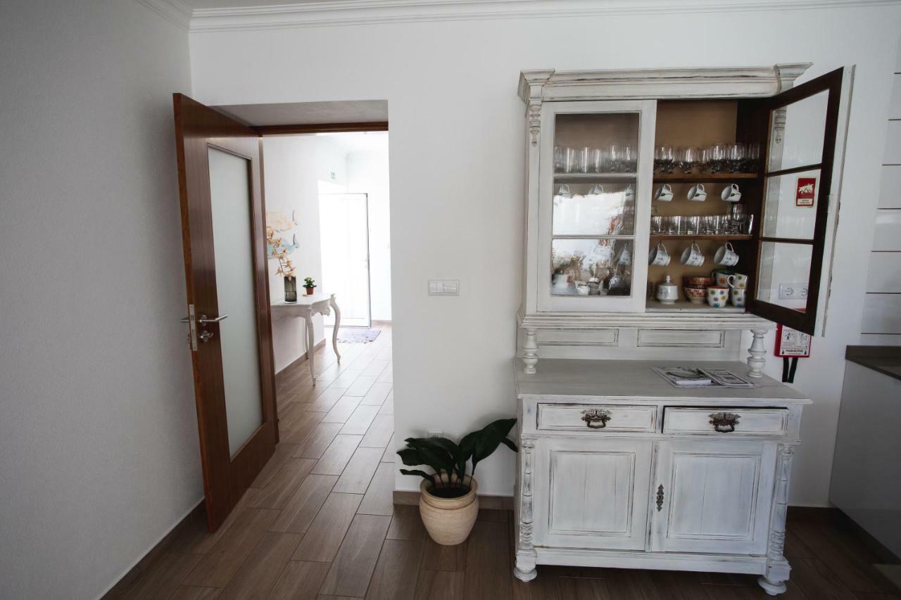 Alojamento de Turismo Rural Casa D'avó Guesthouse&apartment Urzelina